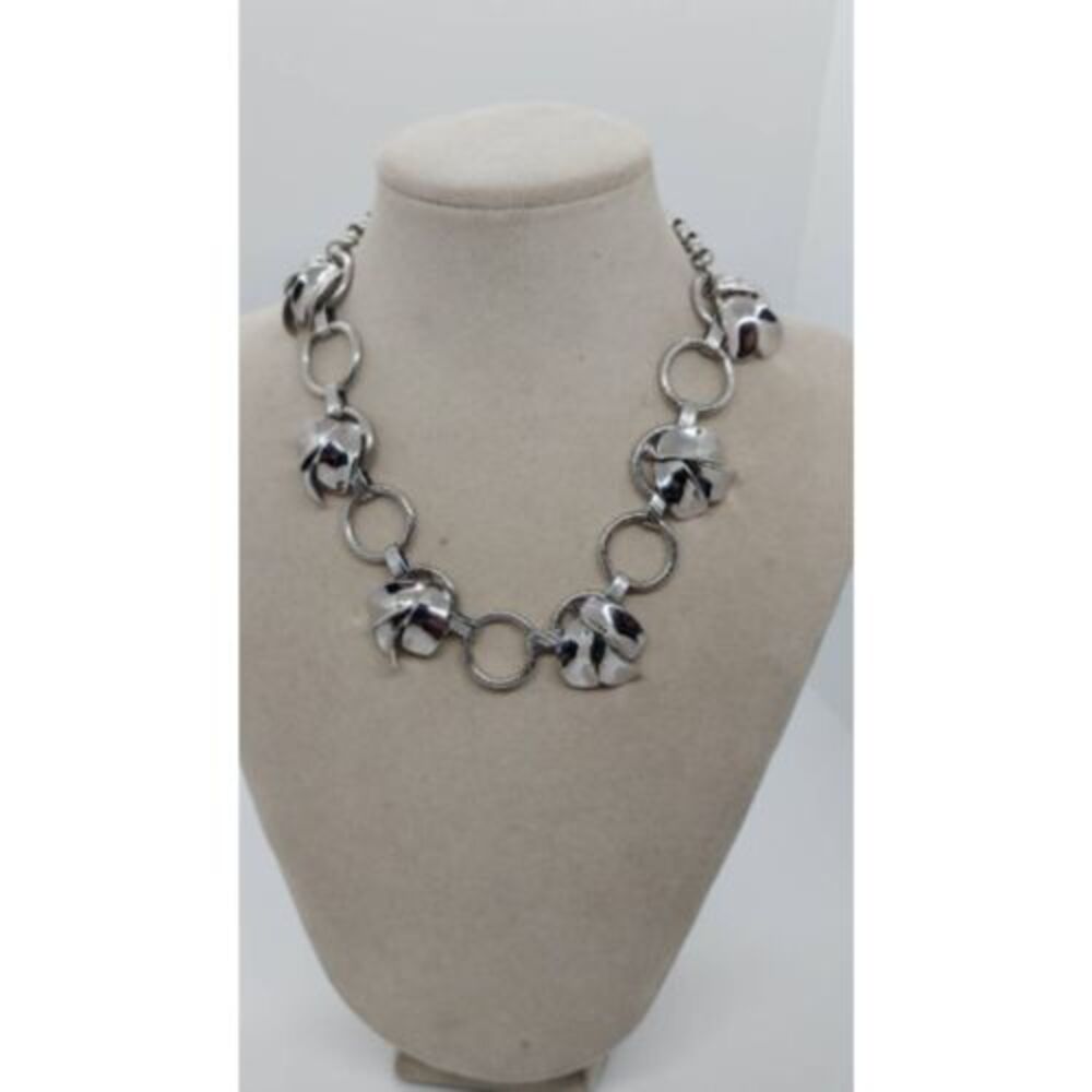 Vintage Barclay silver tone necklace‎